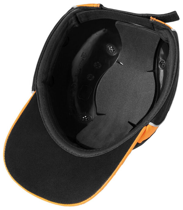 Alternative view of CZAPKA Z DASZKIEM ZE WZMOCNIENIEM CZARNO-POMARAŃCZOWA