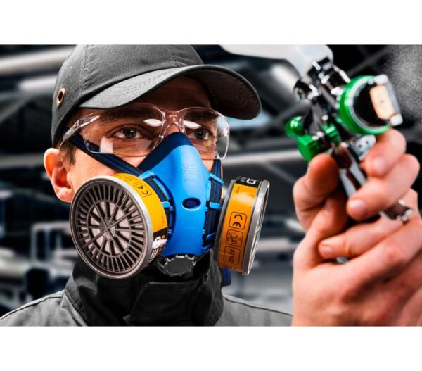 Alternative view of PÓŁMASKA SILIKONOWA Z MIEJSCEM NA DWA POCHŁANIACZE